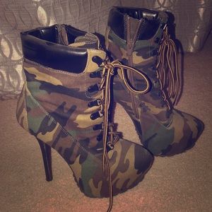 Camo platform booties